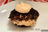 Creamy Peanut Butter Mini Pies