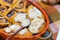 Autumn Spice Cinnamon Rolls