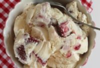 Homemade Fresh Strawberry Ice Cream