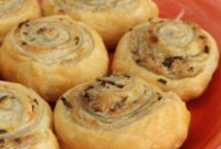 Irresistible Pesto Cheese Pastry Bites