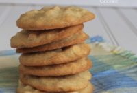 Gourmet White Chocolate Macadamia Nut Cookies