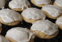 Spiced Frosted Pumpkin Cookie Cakes