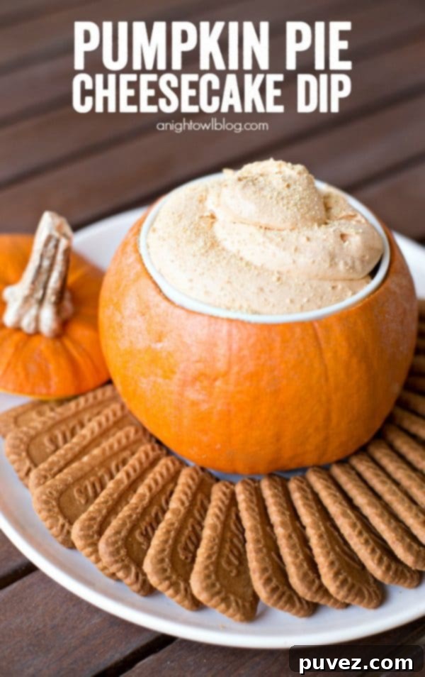 Pumpkin Pie Cheesecake Dip served with graham crackers.
