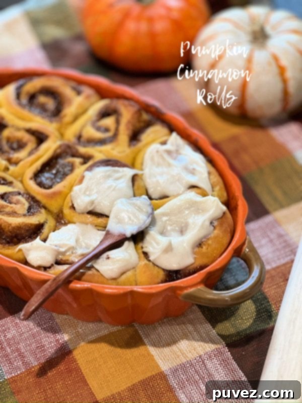Pumpkin Cinnamon Rolls