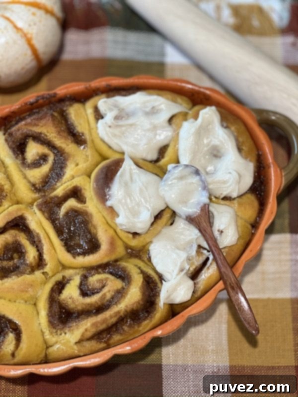 Pumpkin Cinnamon Rolls