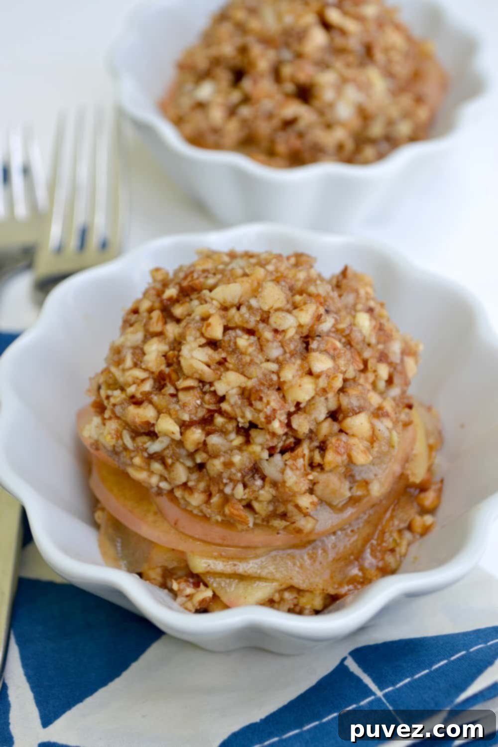 No-Bake Apple Cobbler - comforting, spiced apple dessert without the oven